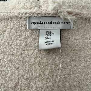 Beautiful fuzzy long sweater!